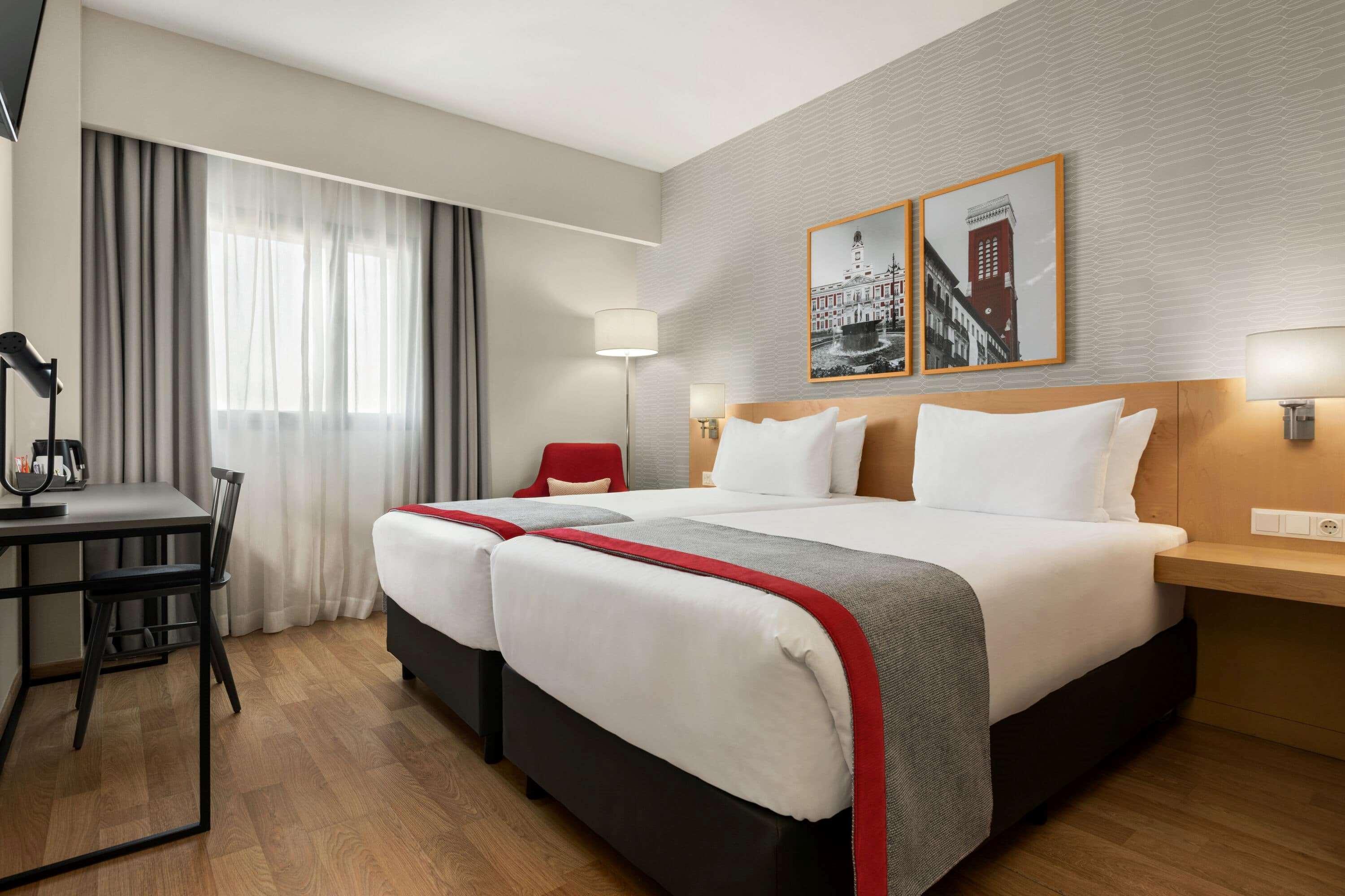 Готель Ramada By Wyndham Madrid Хетафе Екстер'єр фото