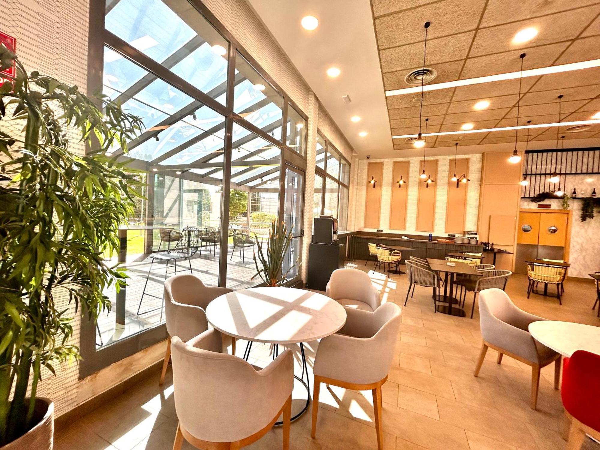 Готель Ramada By Wyndham Madrid Хетафе Екстер'єр фото