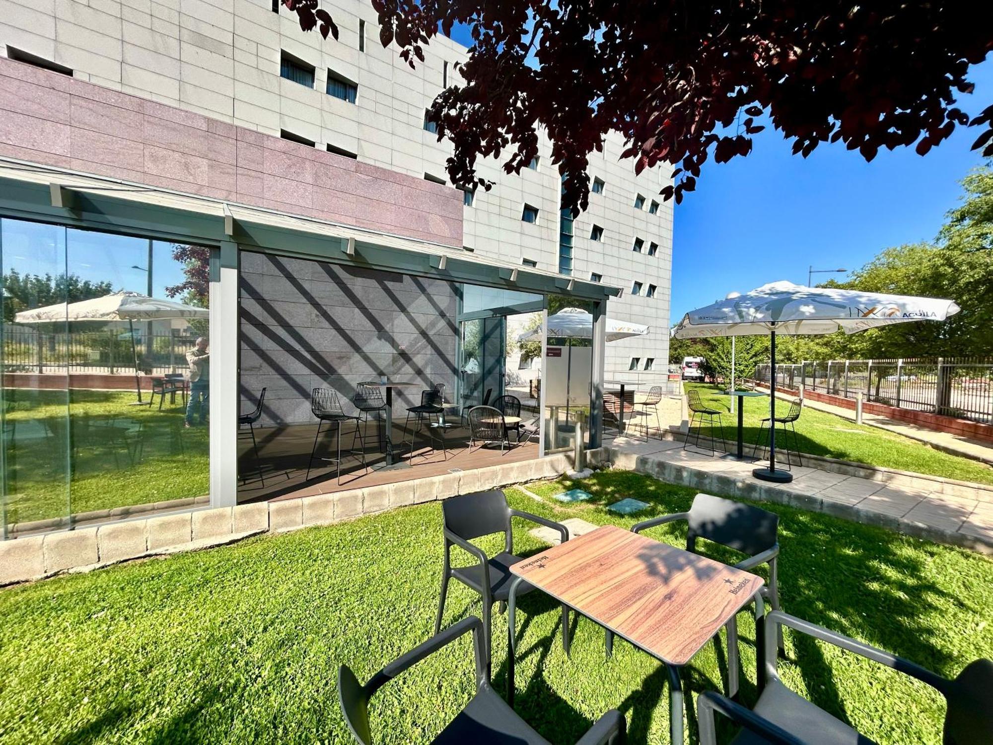 Готель Ramada By Wyndham Madrid Хетафе Екстер'єр фото