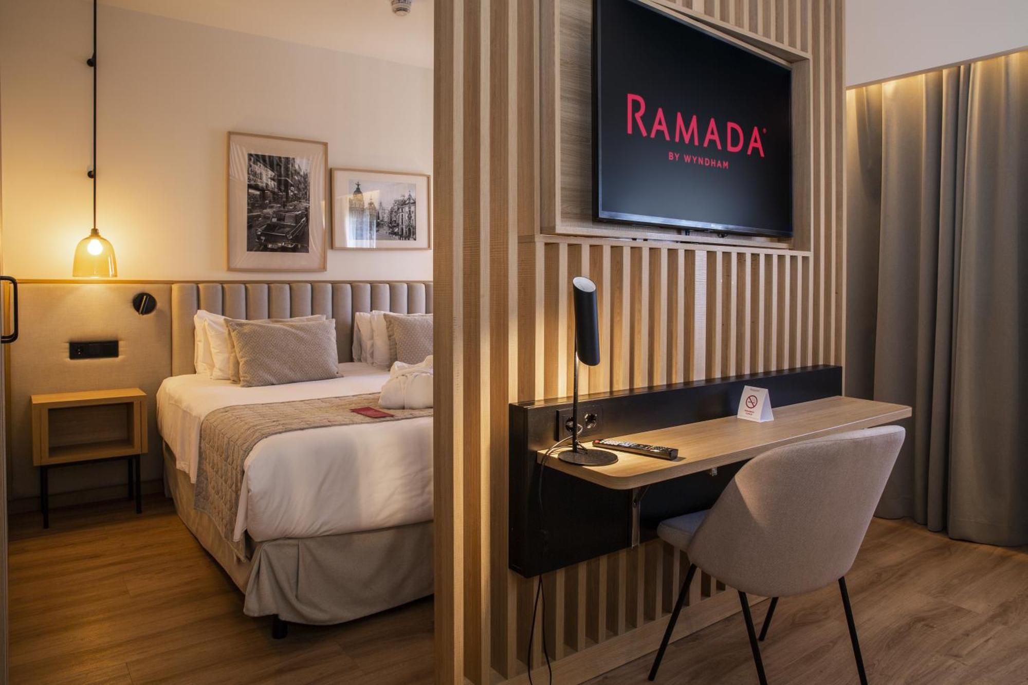 Готель Ramada By Wyndham Madrid Хетафе Екстер'єр фото