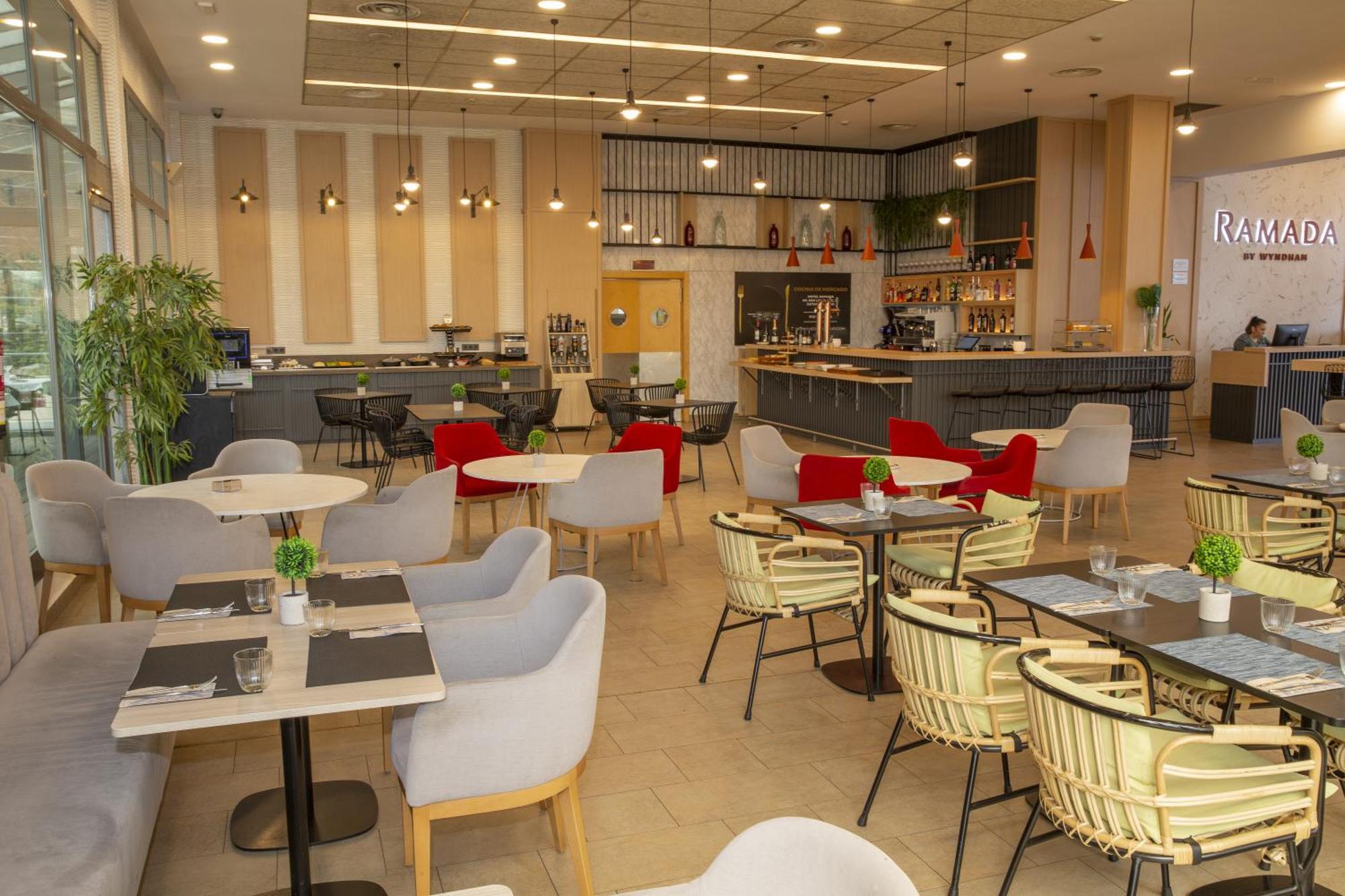 Готель Ramada By Wyndham Madrid Хетафе Екстер'єр фото